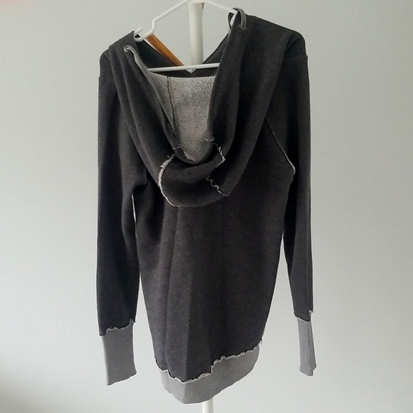 Grey lululemon Hoodie Size M - Picture 2 of 2